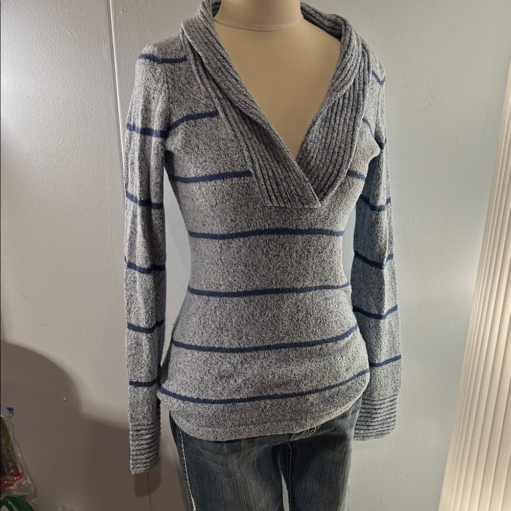 Exofficio sweater top size XS soft and warm A00049